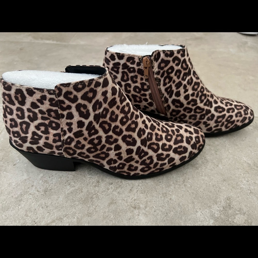 Leopard booties